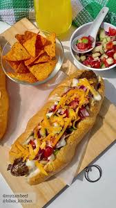 •	Wors & Cheese Roll